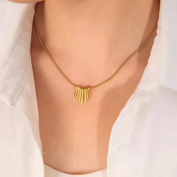 Gold Plated Anti Tarnish Dangling Stripes Pendant Necklace