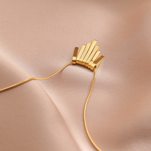 Gold Plated Anti Tarnish Dangling Stripes Pendant Necklace