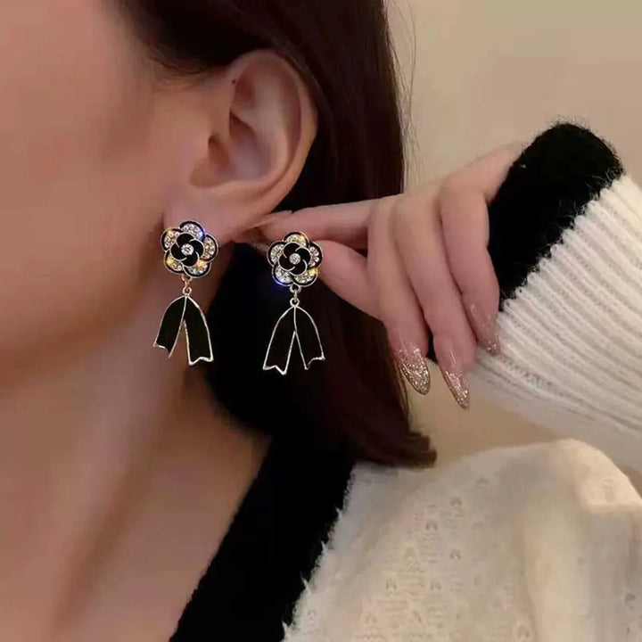 Korean Black Flower Stone Earrings